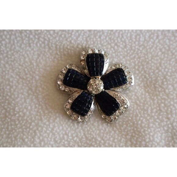 Vintage Signed Avon Blue Waffle Lucite Rhinestone Flower Silver Tone Brooch 1.8" - Picture 2 of 14